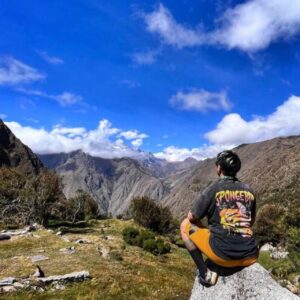 hiking the inca trail peru